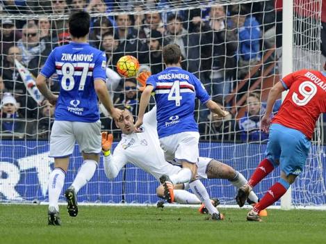 2016-01-24T143652Z_2007784922_GF20000105386_RTRMADP_3_SOCCER-ITALY-013-kQIB-U43150126686922nlD-593x443@Corriere-Web-Sezioni