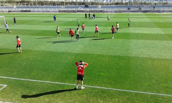 Foto: White Sport Media. Jugadores del Rayo en un partidillo.